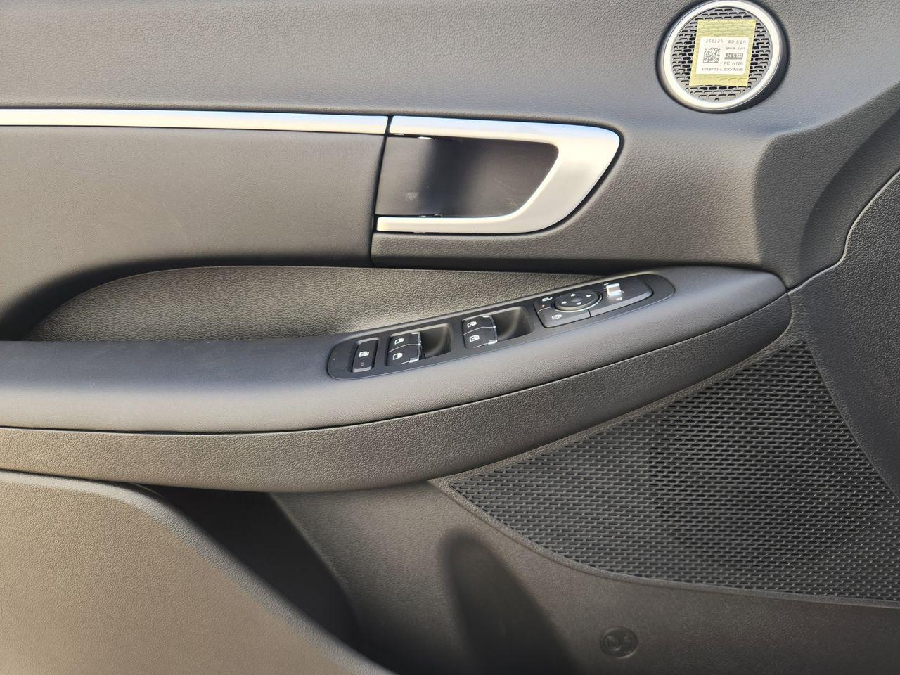 New 2026 W6H White Hyundai SEL Sport image 23