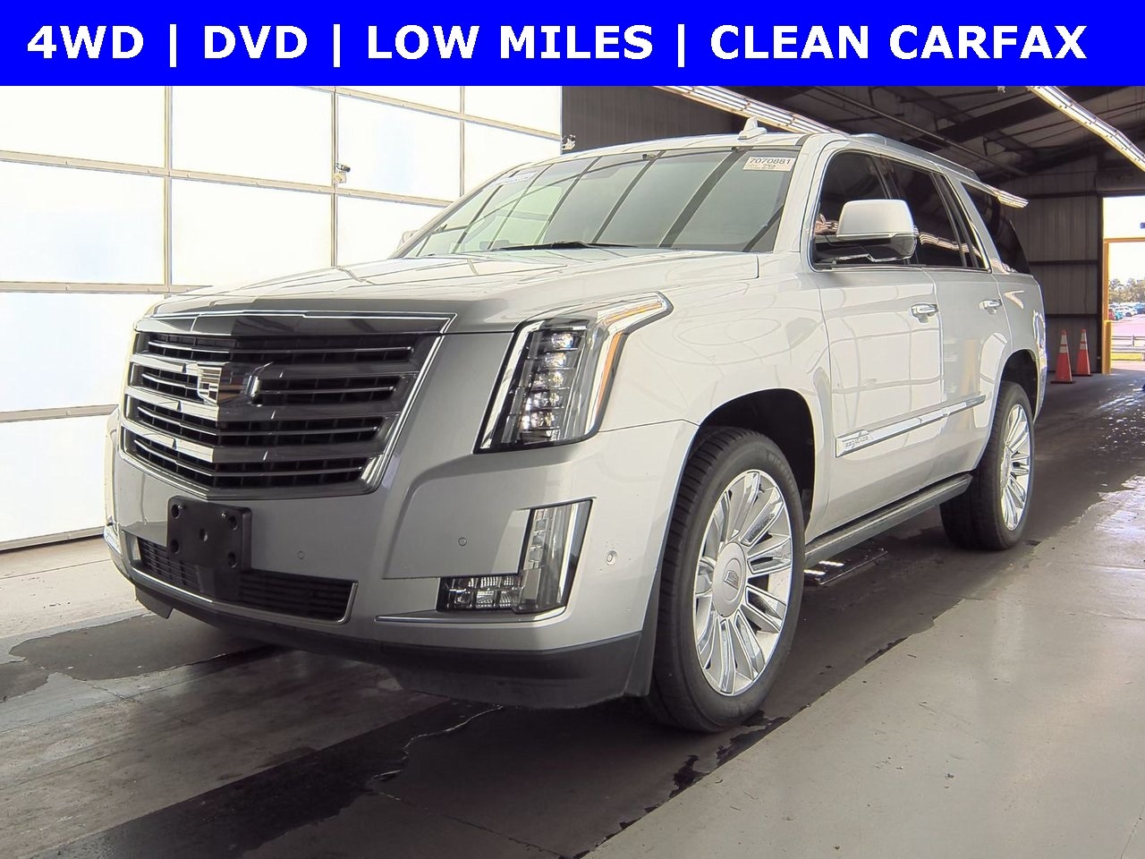 Used 2017 Cadillac Escalade Platinum with VIN 1GYS4DKJ3HR118118 for sale in Arlington, TX