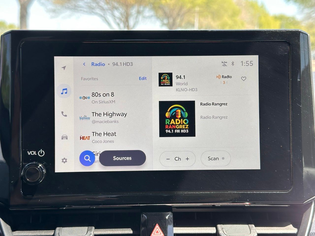 Used 2026 Ruby Flare Pearl Toyota SE image 32