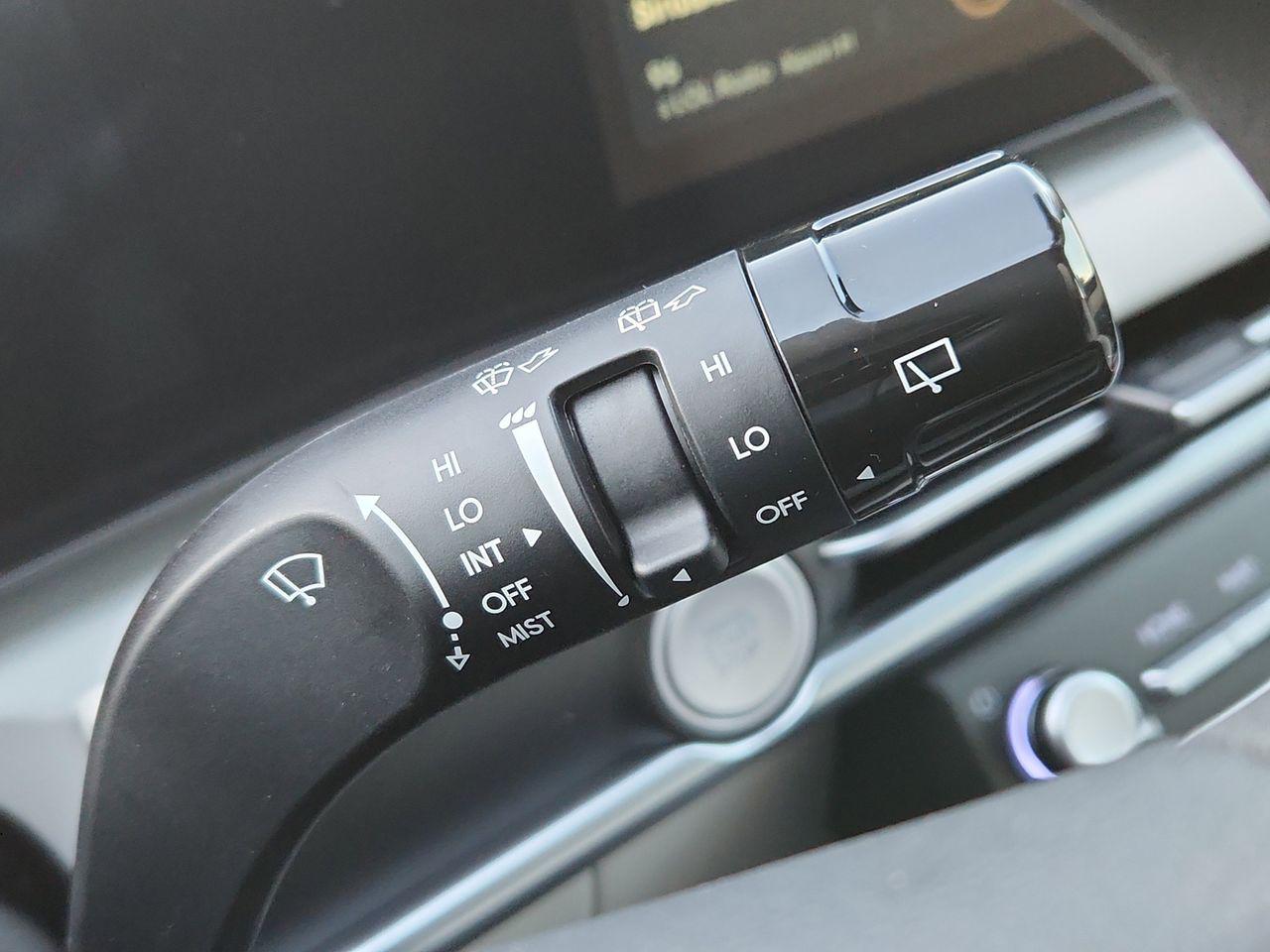 New 2026 W6H White Hyundai SE FWD image 27