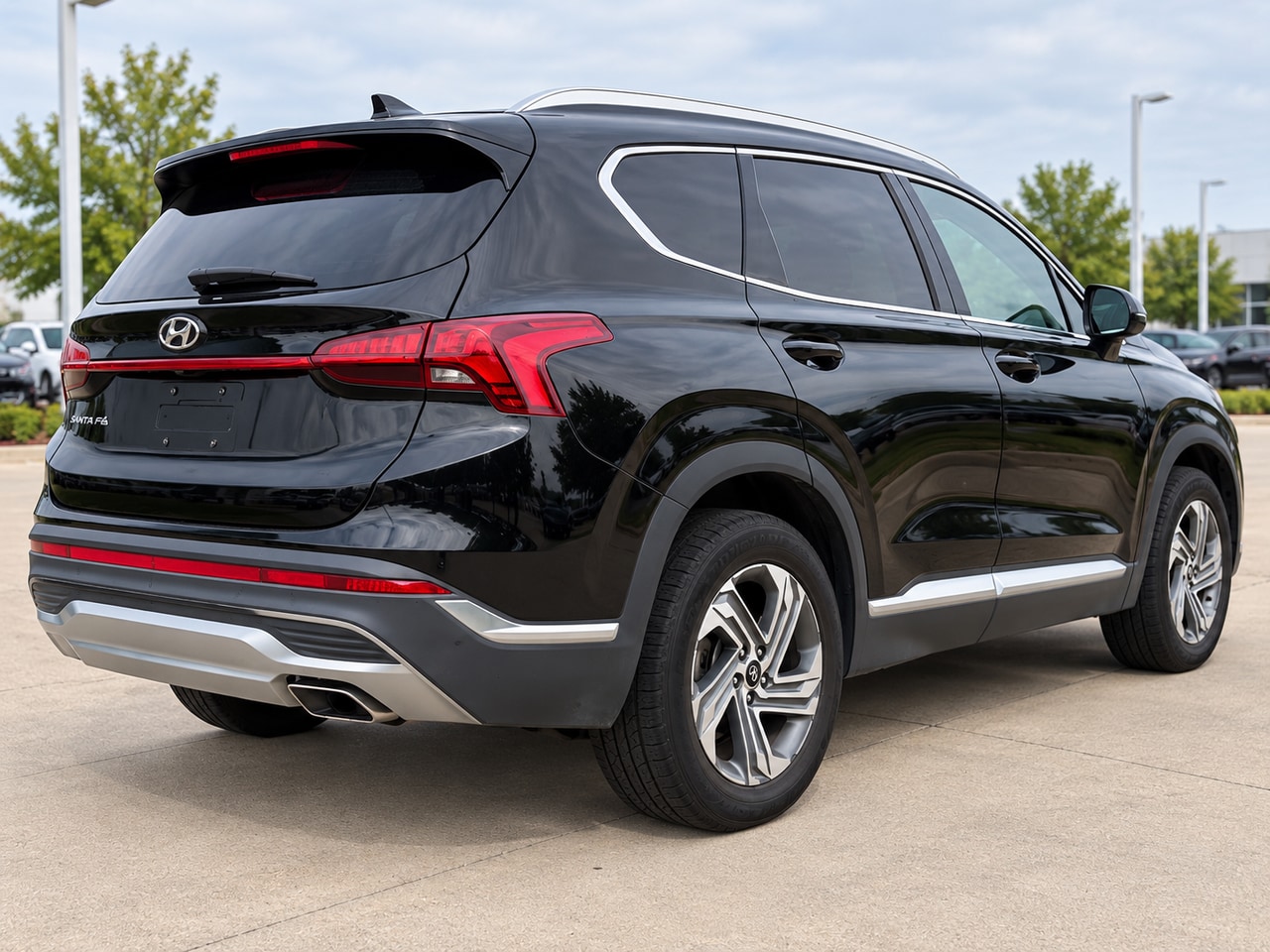 Used 2021 Twilight Black Hyundai SEL image 5