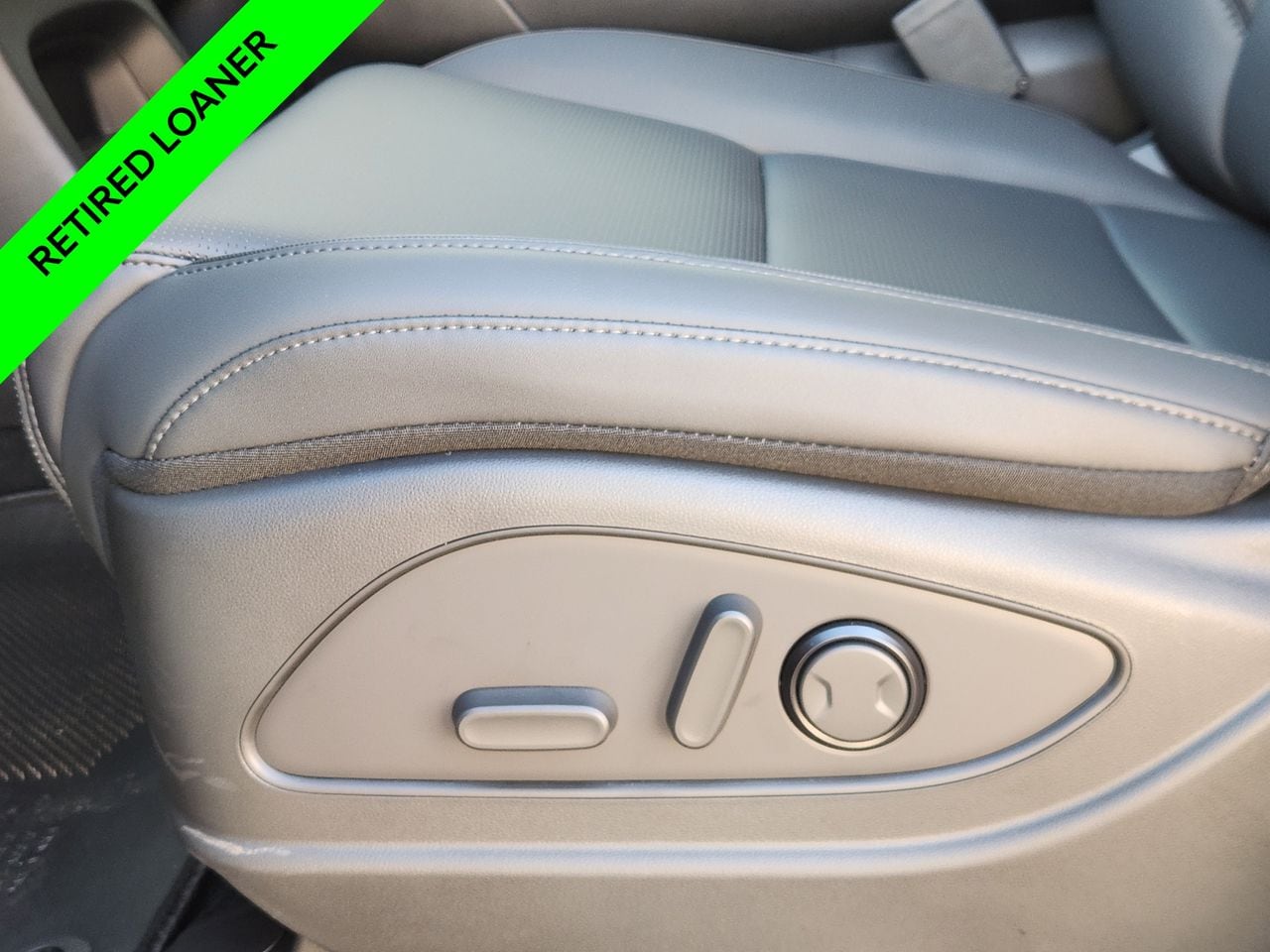 New 2026 Creamy White Pearl Hyundai XRT Pro image 23