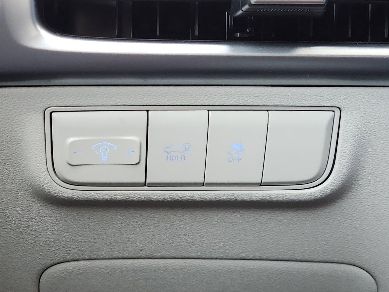 New 2026 R2T Silver Hyundai SEL FWD image 20