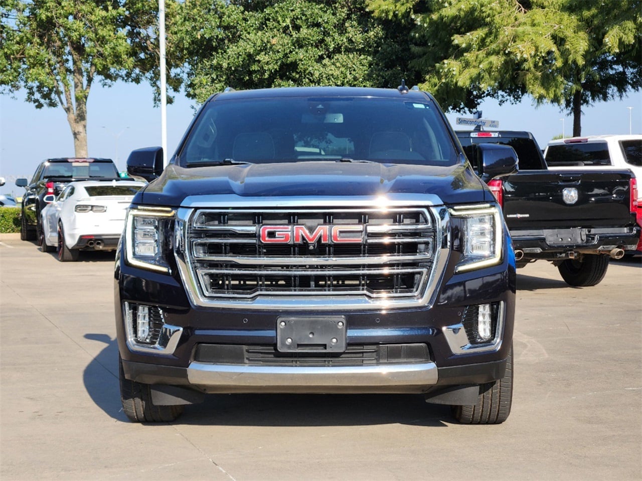 Used 2021 GMC Yukon XL SLT with VIN 1GKS1GKDXMR230181 for sale in Arlington, TX