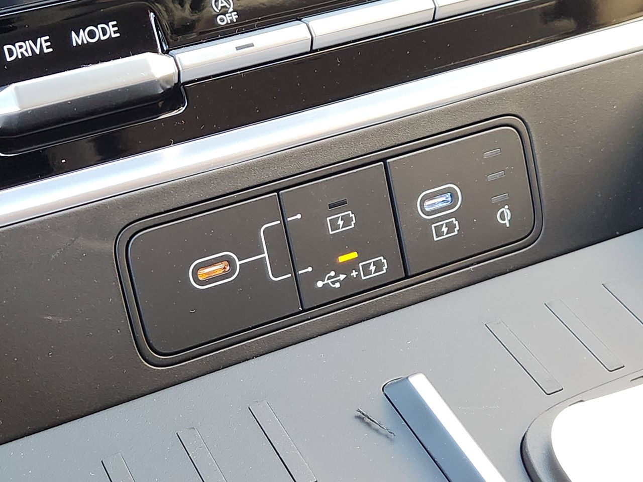 New 2026 R2P Red Hyundai SEL FWD image 19