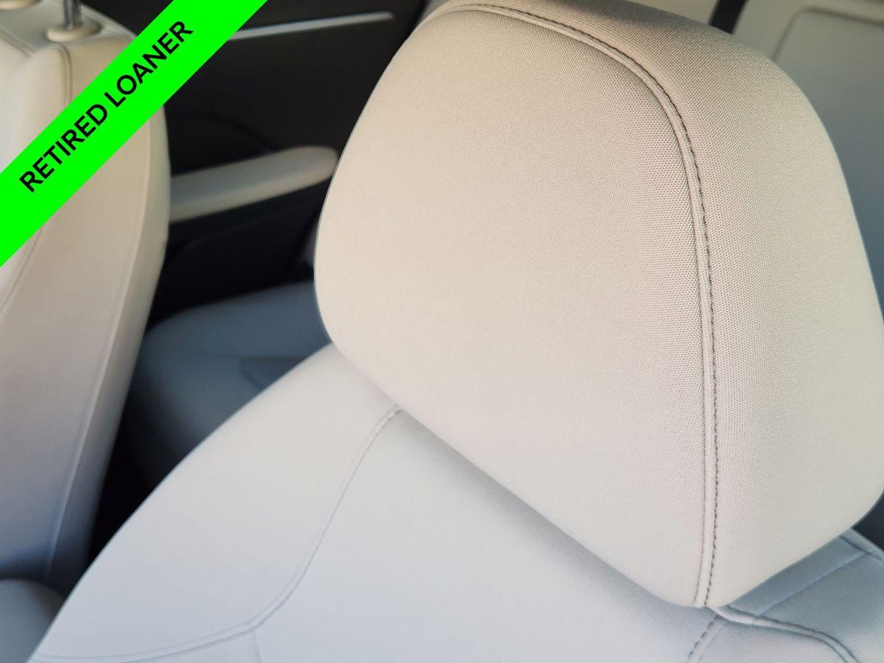 New 2025 W6H White Hyundai SEL Convenience image 12