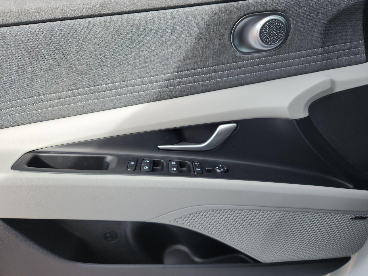 New 2026 W6H White Hyundai Limited image 23