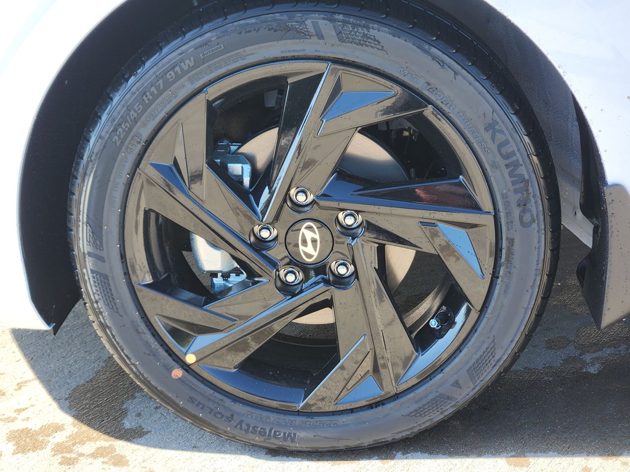 New 2026 W6H White Hyundai SEL Sport image 7