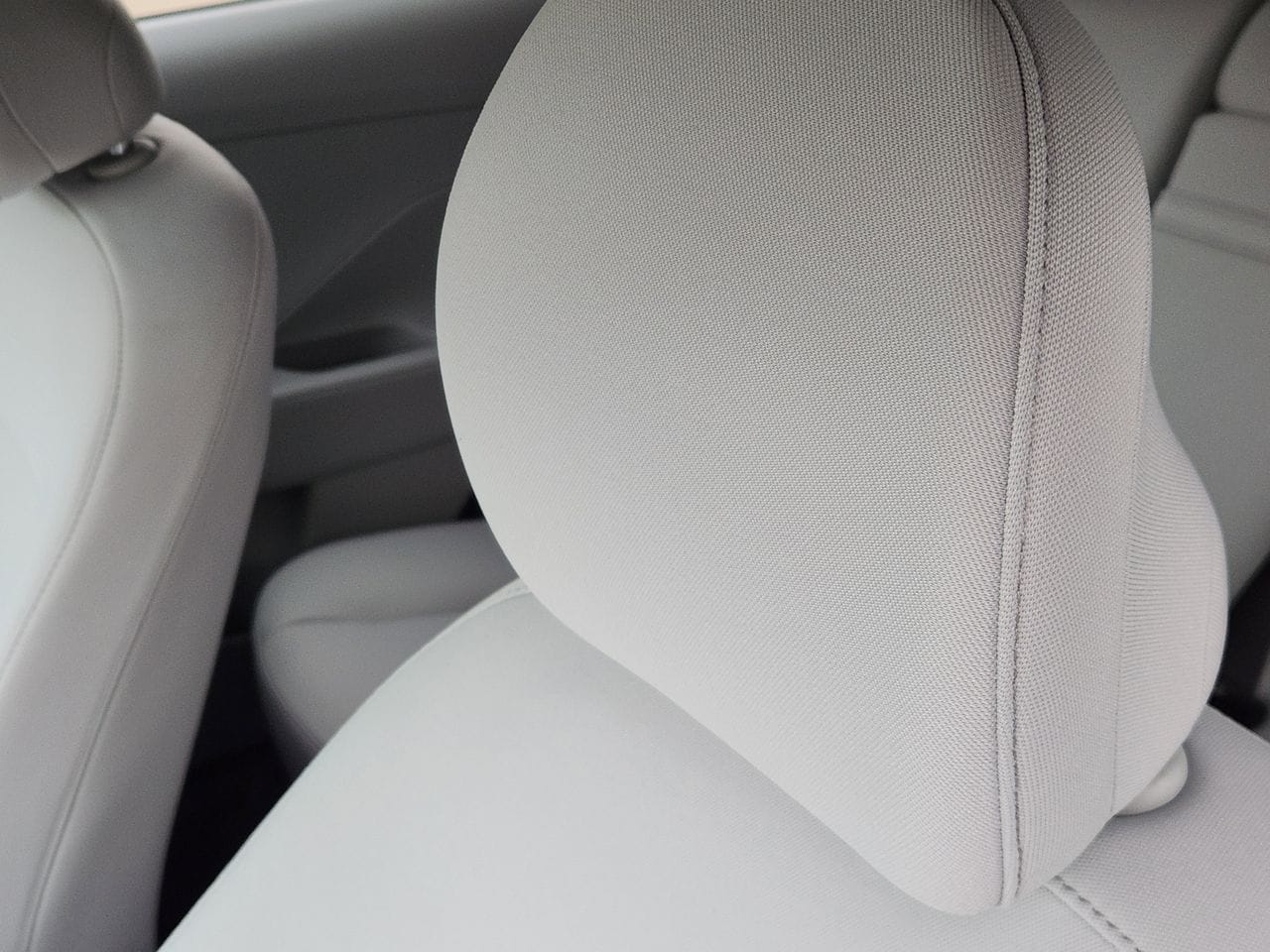 New 2026 SAW White Hyundai SEL Sport FWD image 11