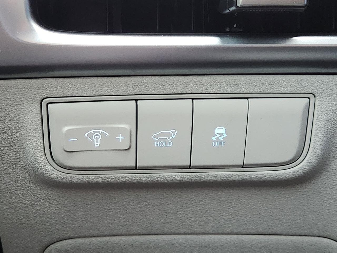 New 2026 W6H White Hyundai SEL FWD image 20