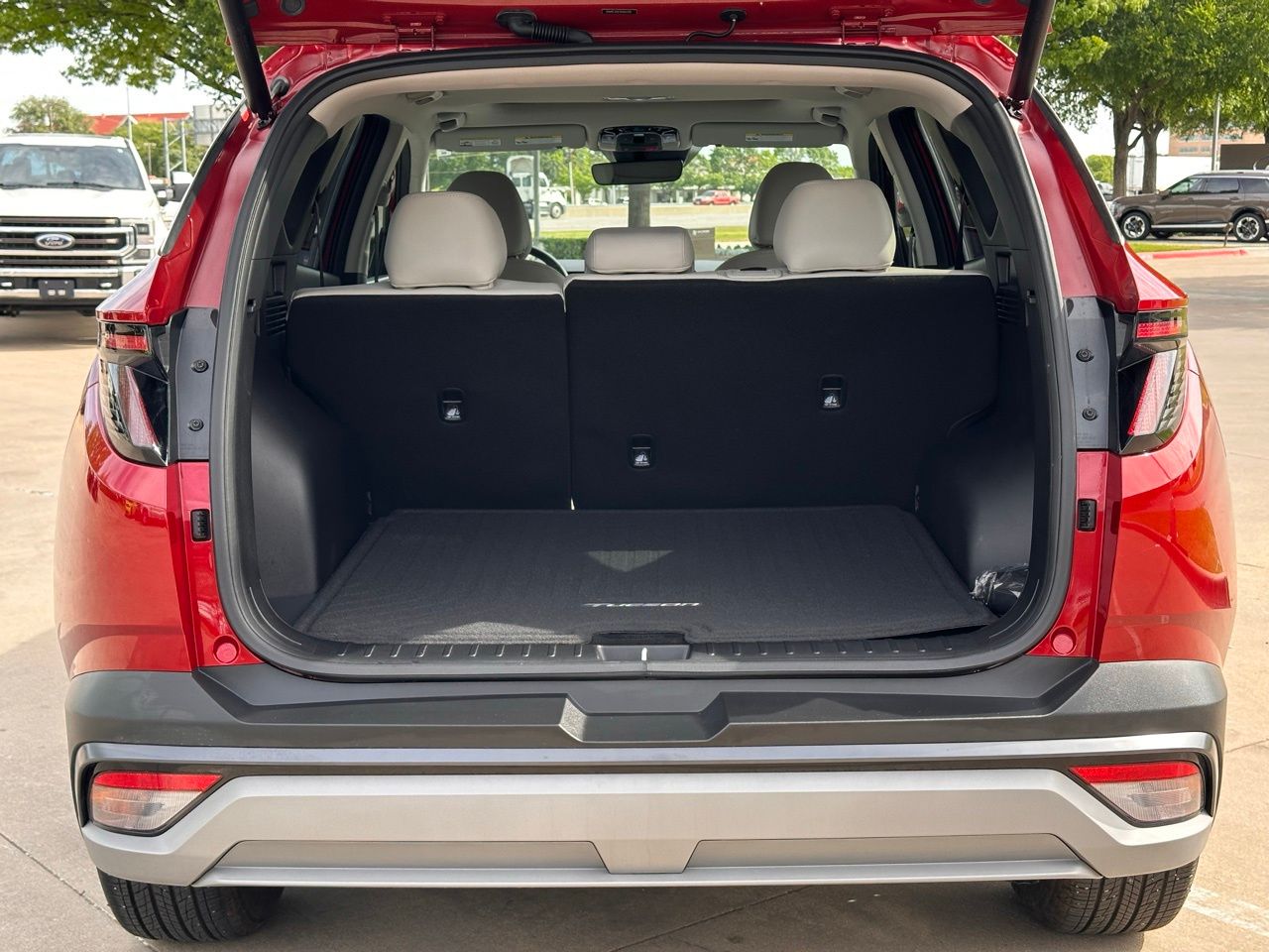 Used 2025 Ultimate Red Hyundai SEL Convenience image 15