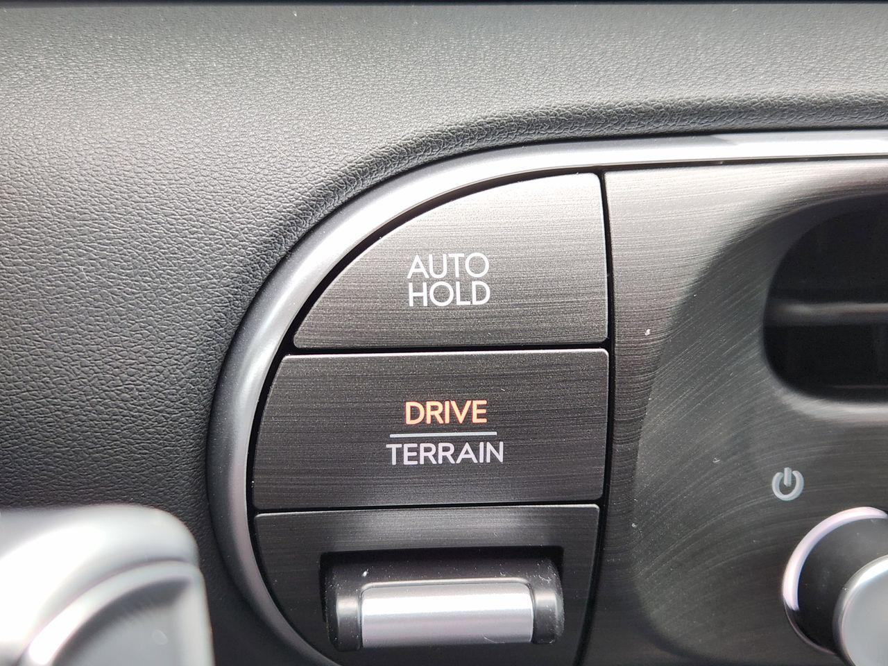 New 2026 WC9 White Hyundai SEL AWD image 17