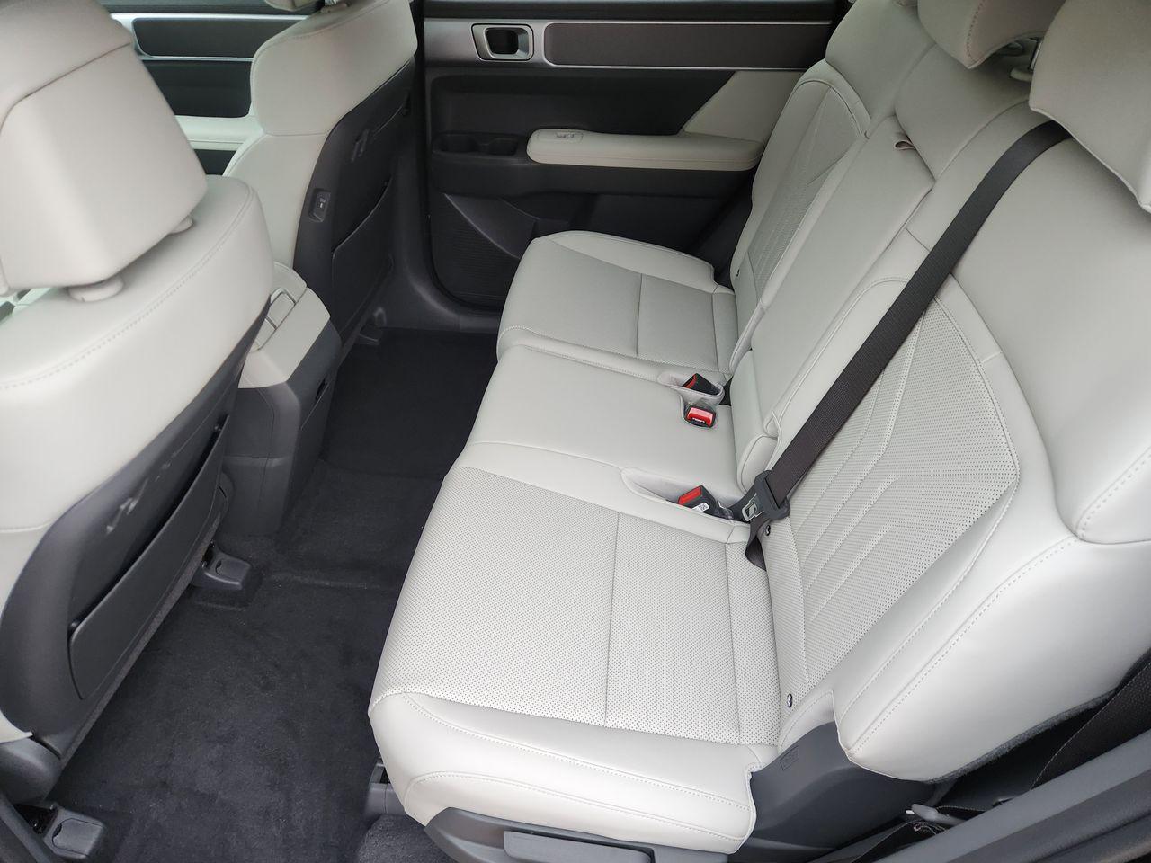 New 2026 Phantom Black Hyundai SEL FWD image 27