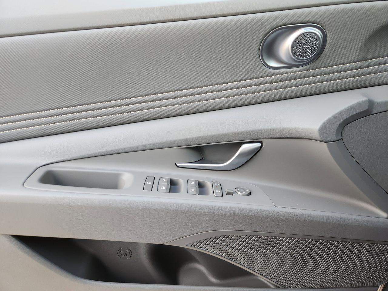 New 2026 M6T Hyundai SEL Sport image 21