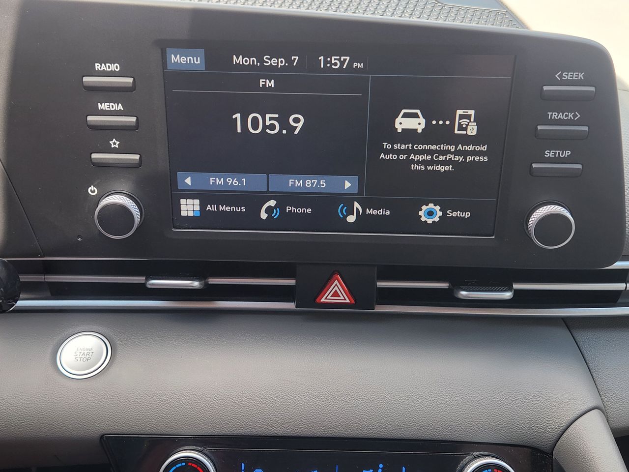 Used 2025 Ultimate Red Hyundai SEL Sport image 14