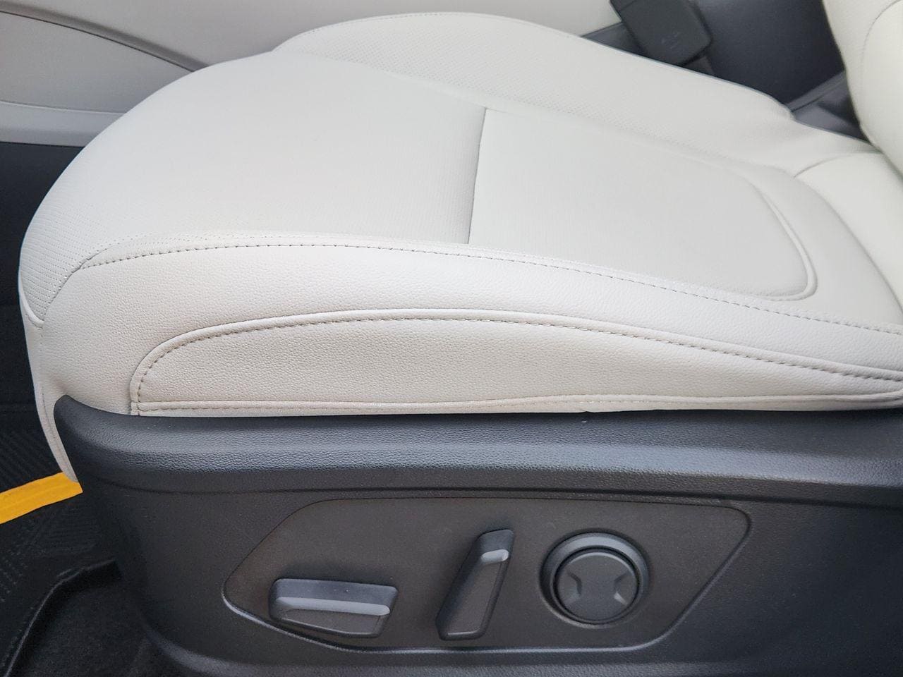 New 2026 Serenity White Pearl Hyundai SEL Plus FWD image 23