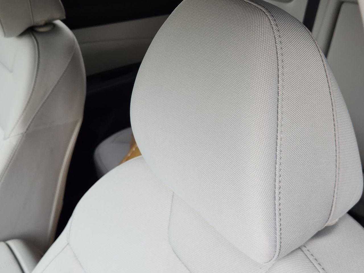 New 2026 Hampton Gray Hyundai SEL FWD image 10