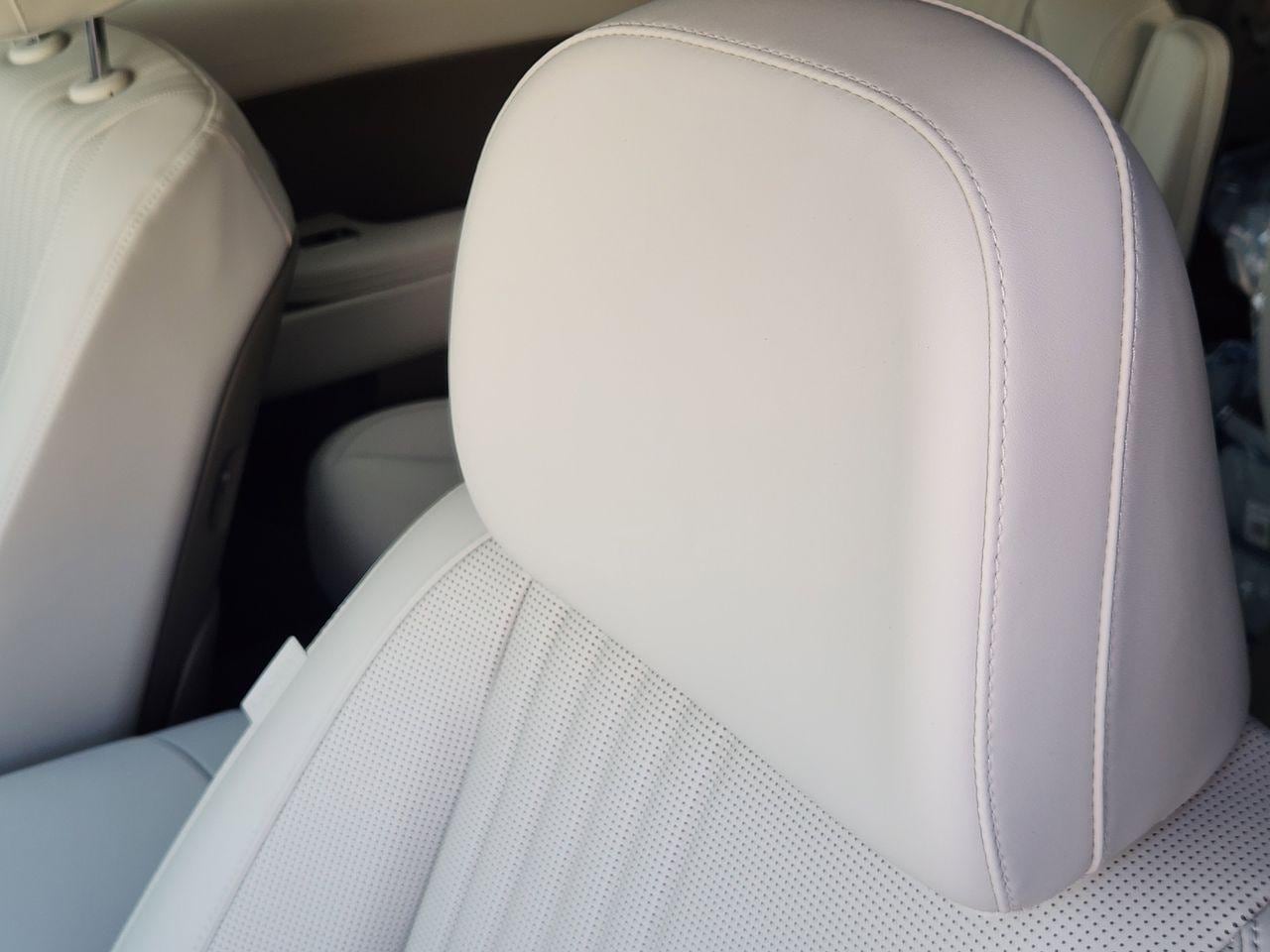 New 2026 A2B Black Hyundai SEL FWD image 11