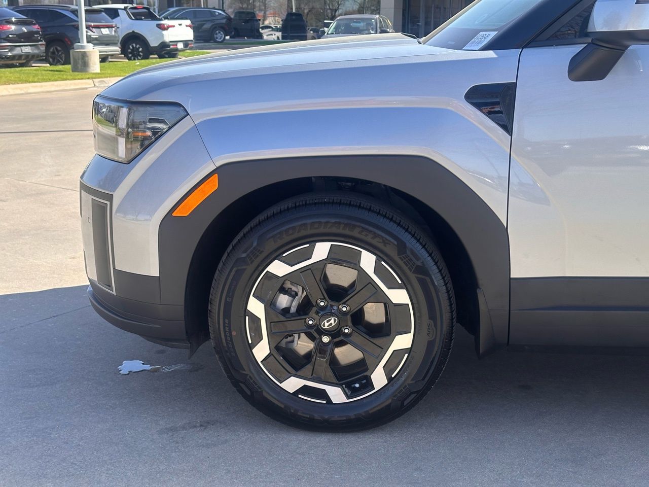 Used 2025 R2T Silver Hyundai SEL image 9