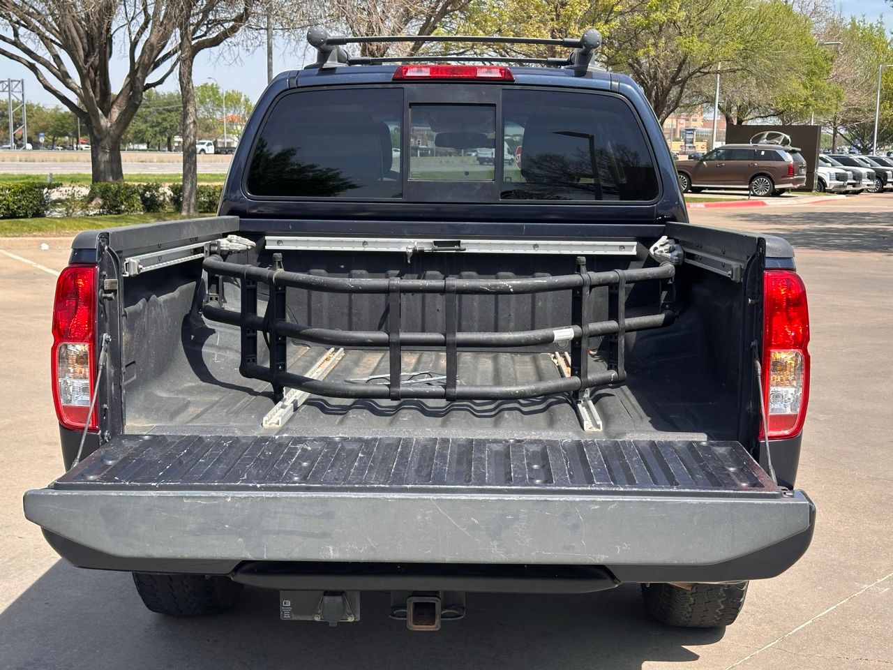 Used 2015 Arctic Blue Nissan PRO-4X image 15