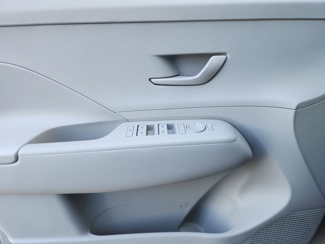 New 2026 C5G Gray Hyundai SEL Sport FWD image 22