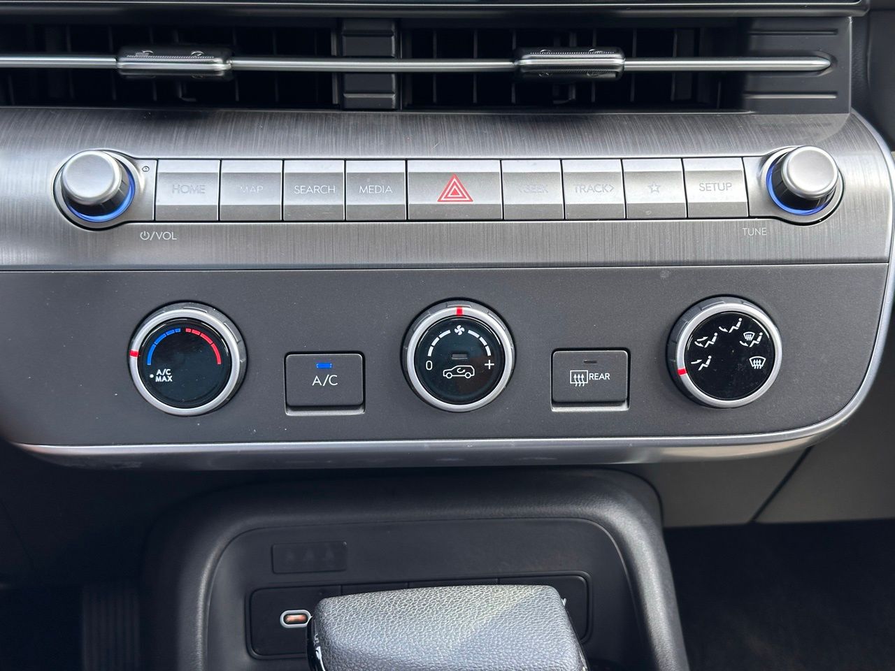 Certified Used 2024 Denim Blue Pearl Hyundai SE image 30