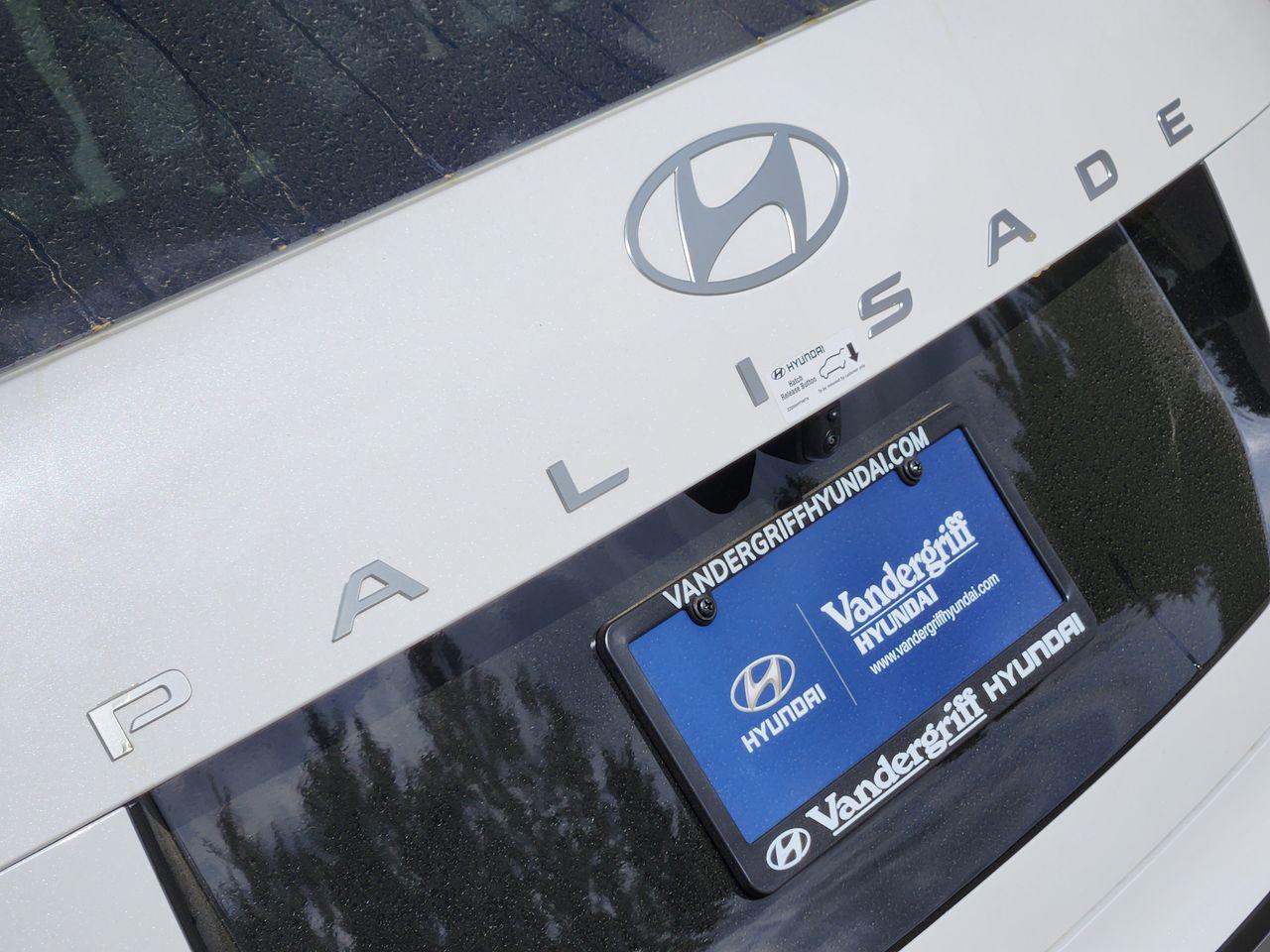 New 2026 WC9 White Hyundai SEL FWD image 8