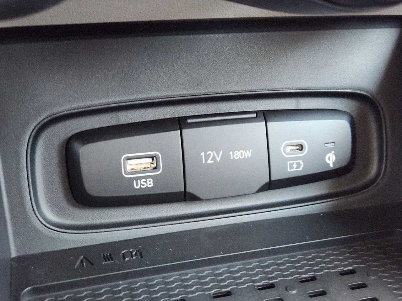 New 2026 Onyx Black Hyundai SEL image 16