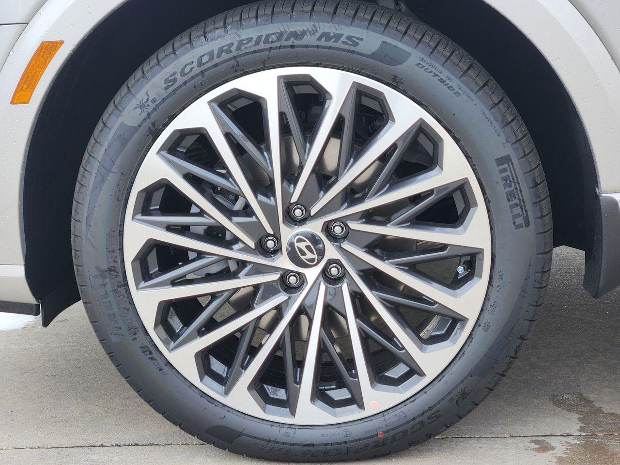 New 2026 T2X Silver Hyundai Calligraphy FWD image 7