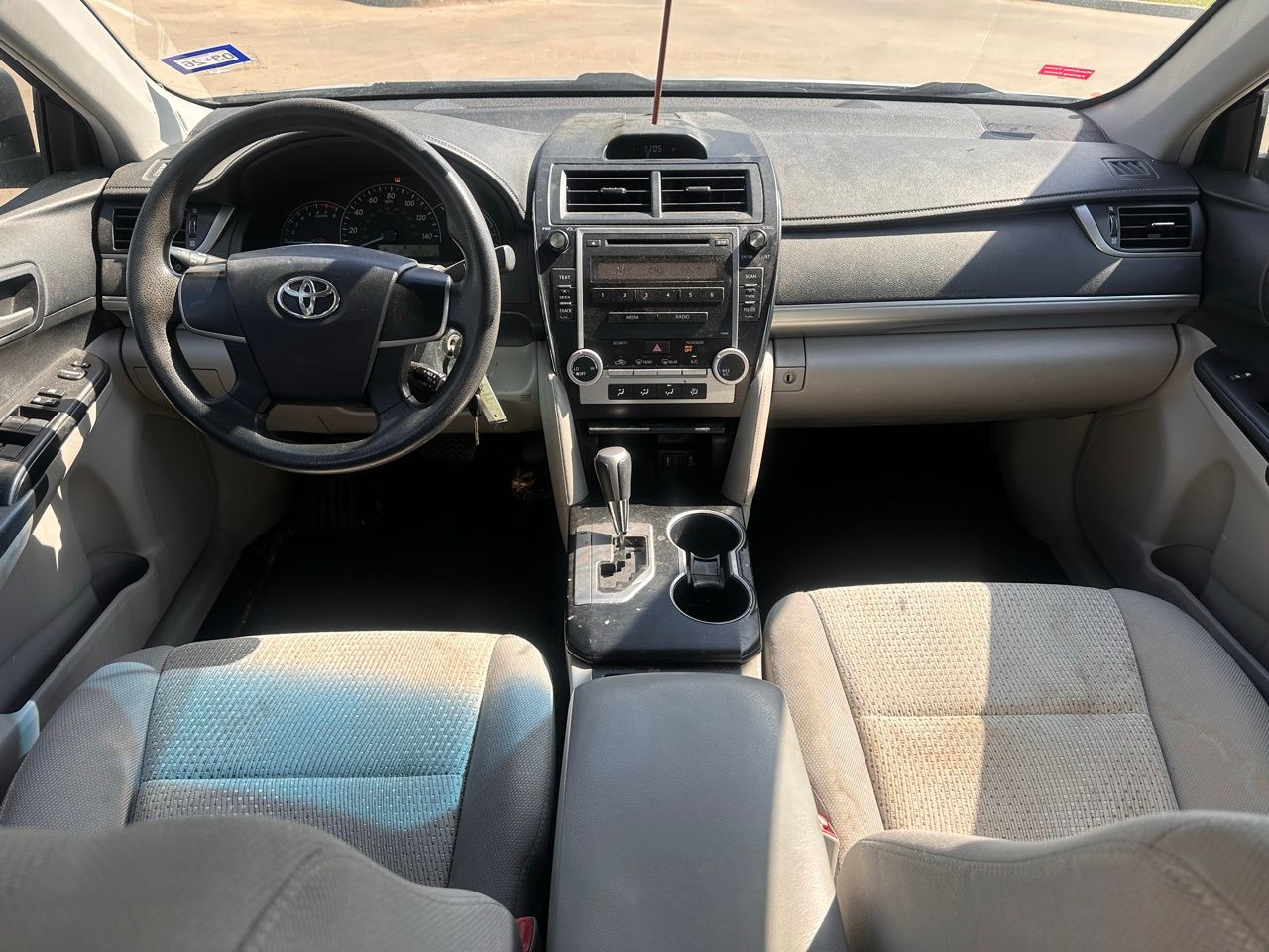 Used 2012 Classic Silver Toyota LE image 15