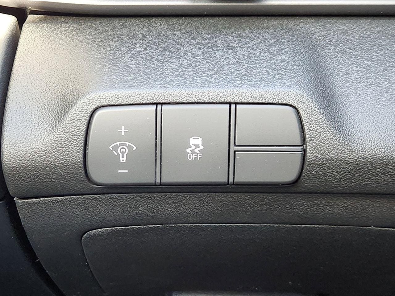 New 2026 W6H White Hyundai SEL Sport image 20