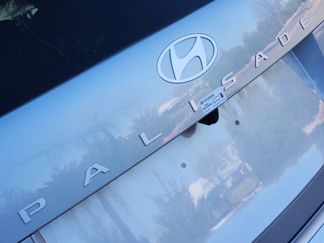 New 2026 T2X Silver Hyundai Calligraphy FWD image 8