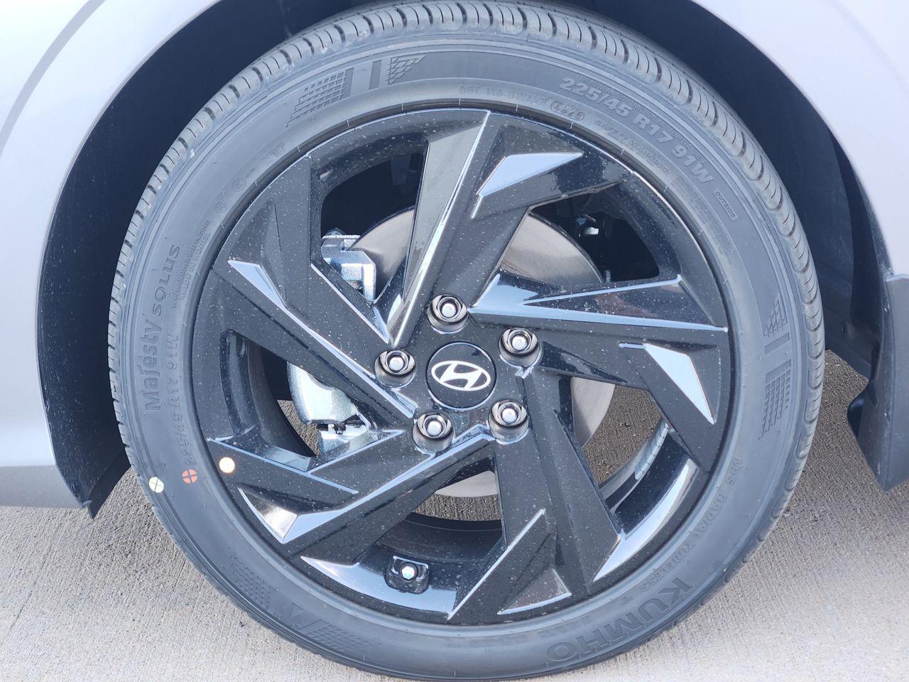 New 2026 M6T Hyundai SEL Sport image 7