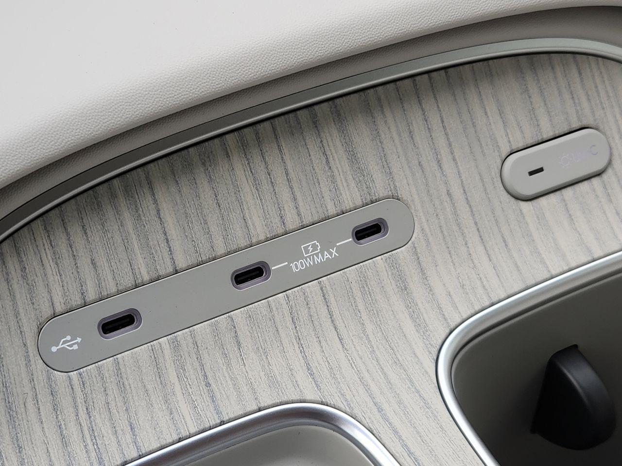 New 2026 T2X Silver Hyundai Calligraphy FWD image 19