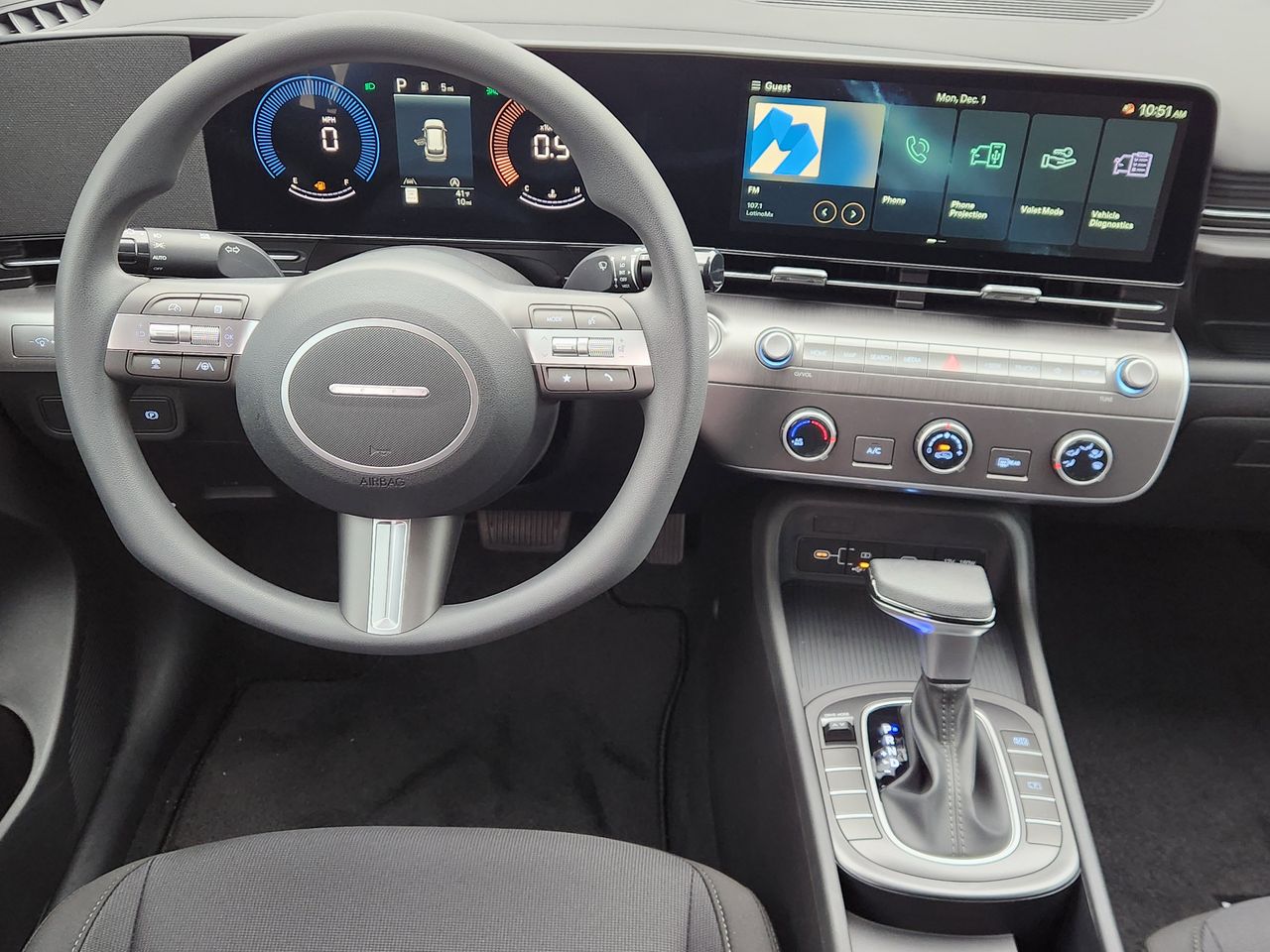 New 2026 SAW White Hyundai SE FWD image 24