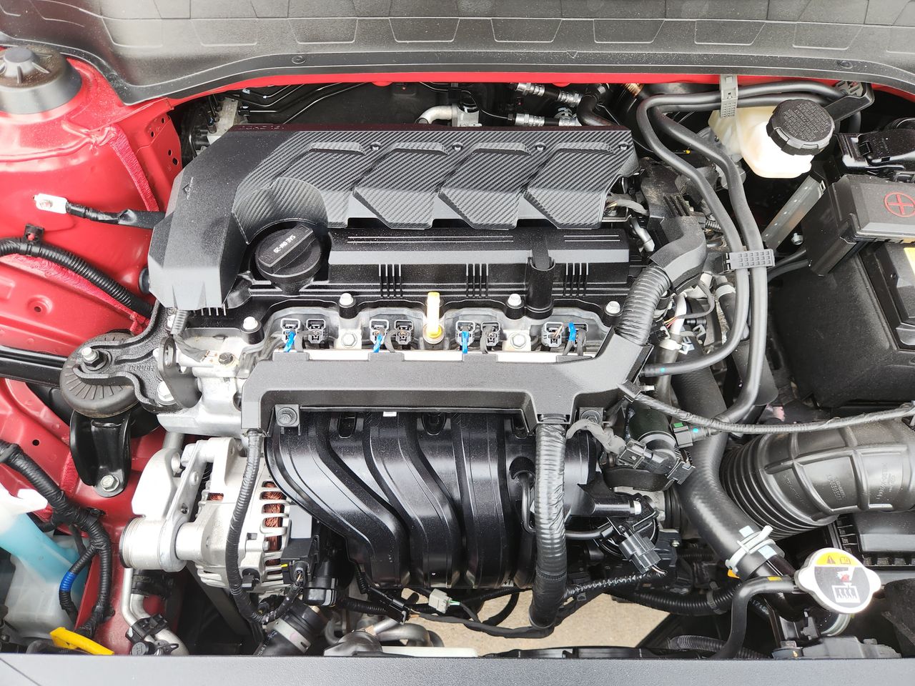 Used 2025 Ultimate Red Hyundai SE image 29