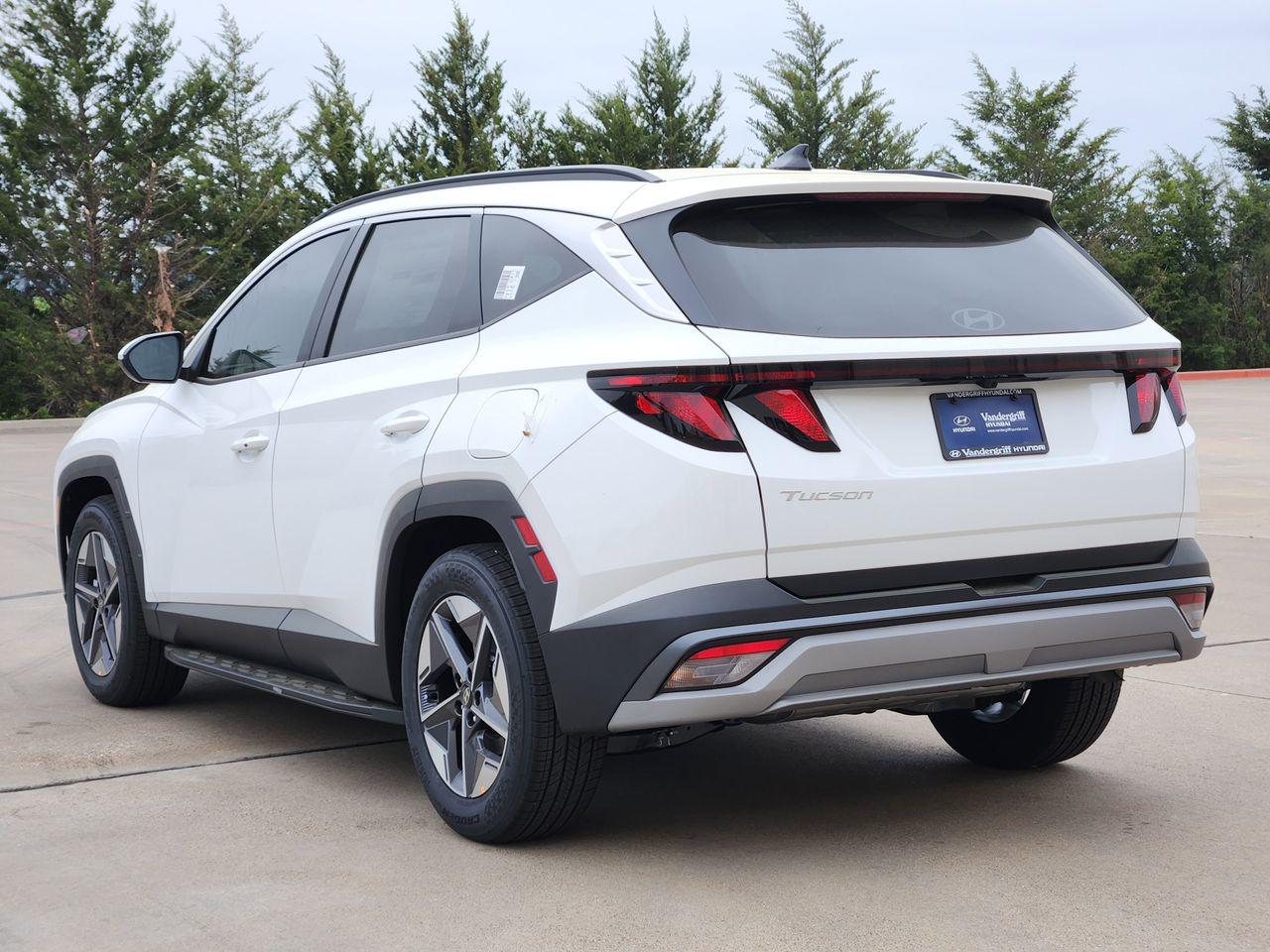 New 2026 W6H White Hyundai SEL FWD image 3