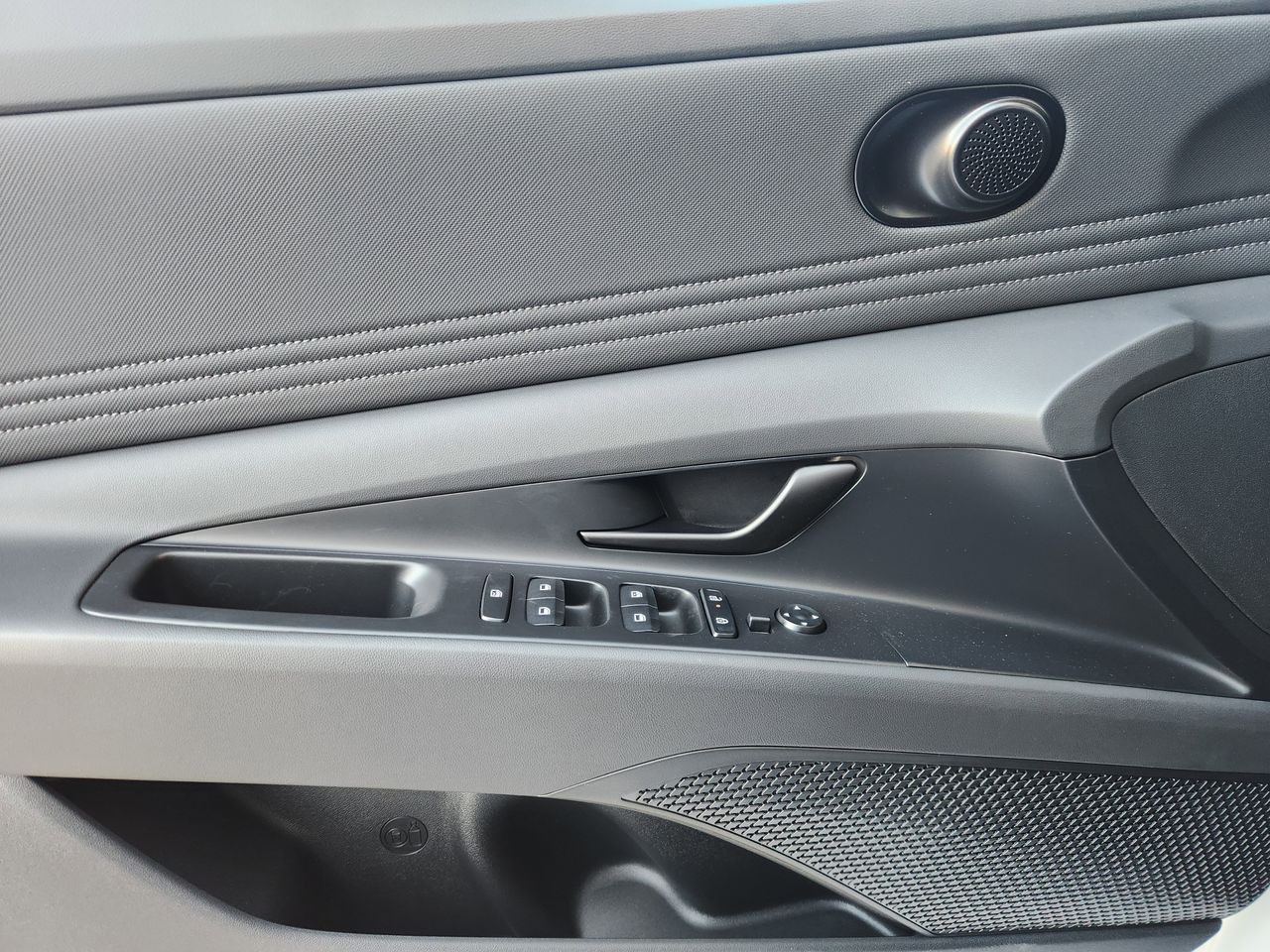 New 2026 W6H White Hyundai SEL Sport image 22