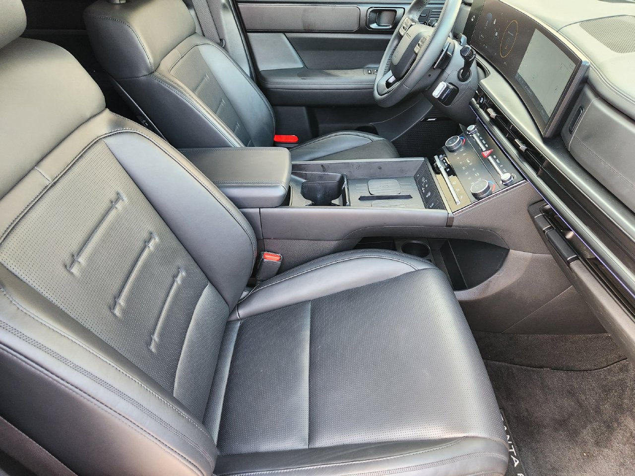 Used 2025 Hampton Gray Hyundai Calligraphy image 11