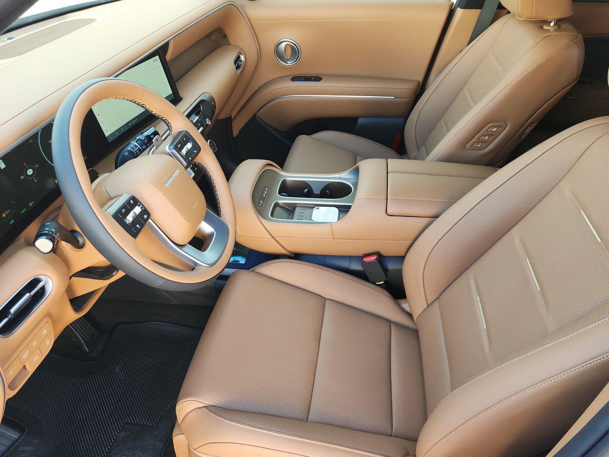 New 2027 Creamy White Pearl Hyundai Calligraphy image 11