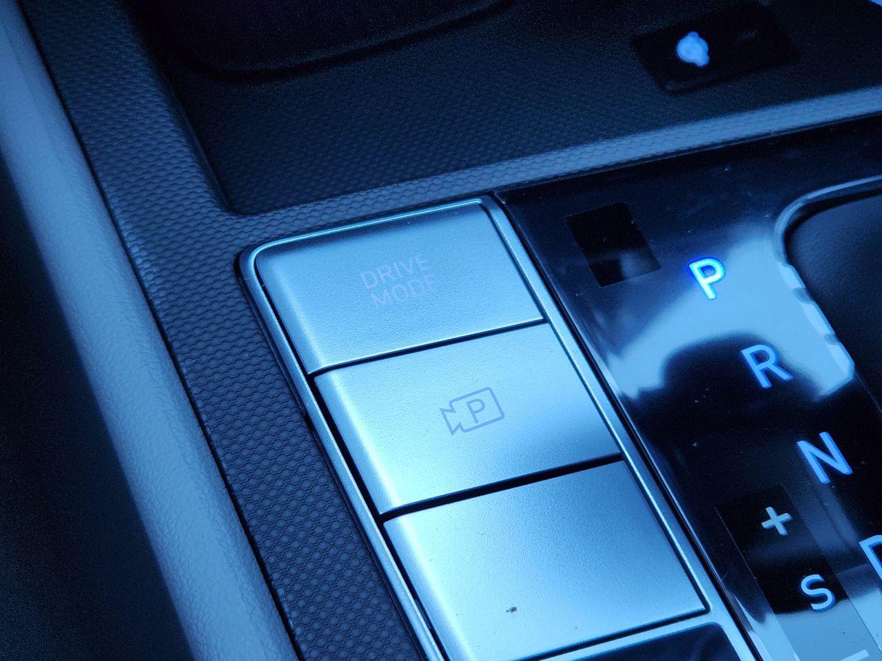 New 2026 W6H White Hyundai SEL Sport Premium image 19