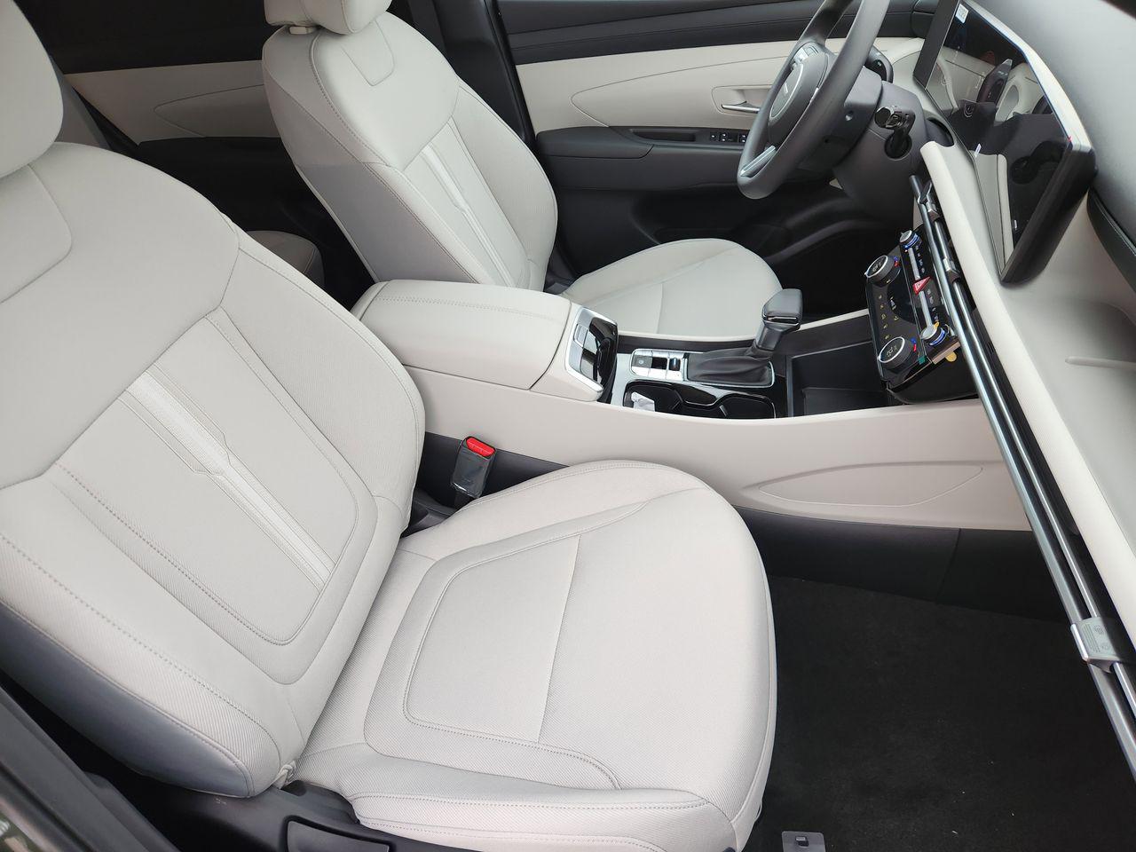 New 2026 WG2 Green Hyundai SEL FWD image 9