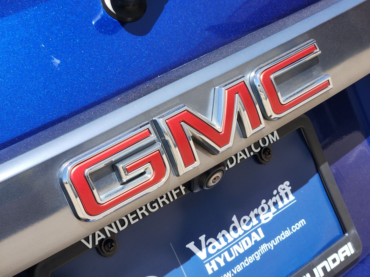 Used 2023 Ultra Blue GMC AT4 image 8