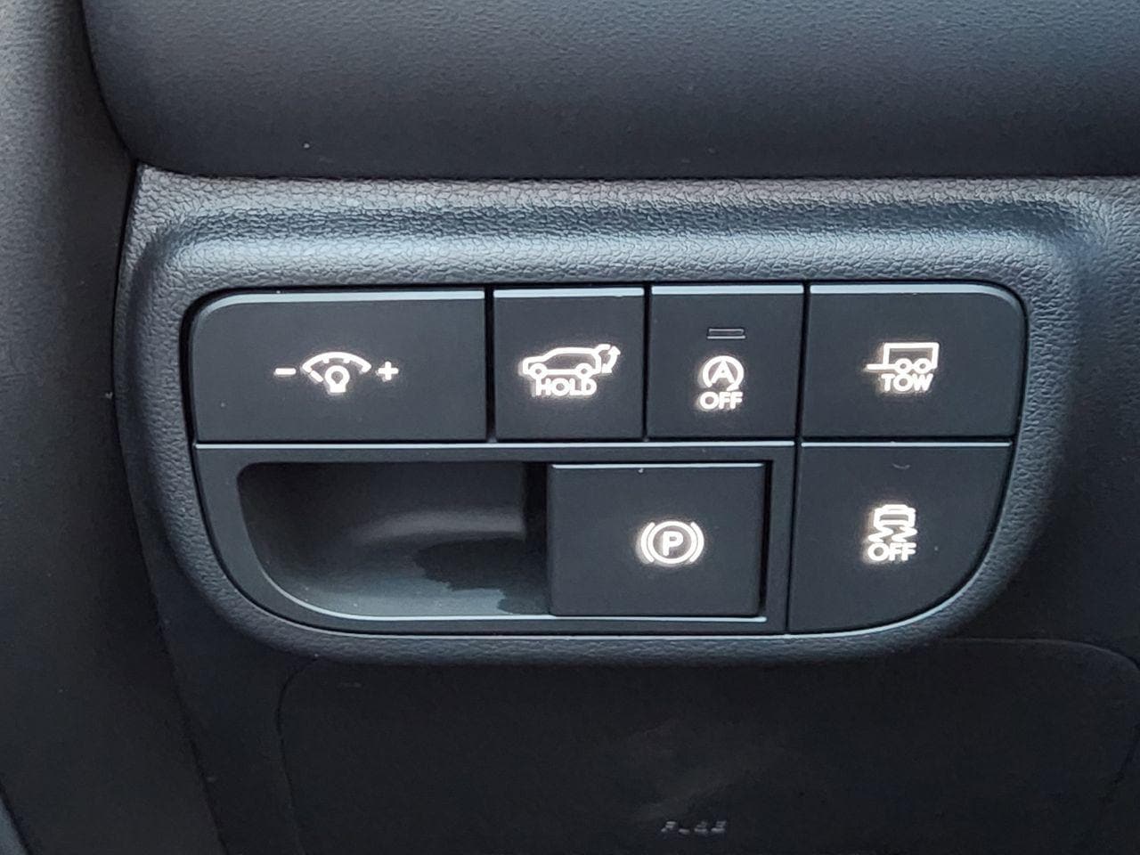 New 2026 A2B Black Hyundai SEL FWD image 19