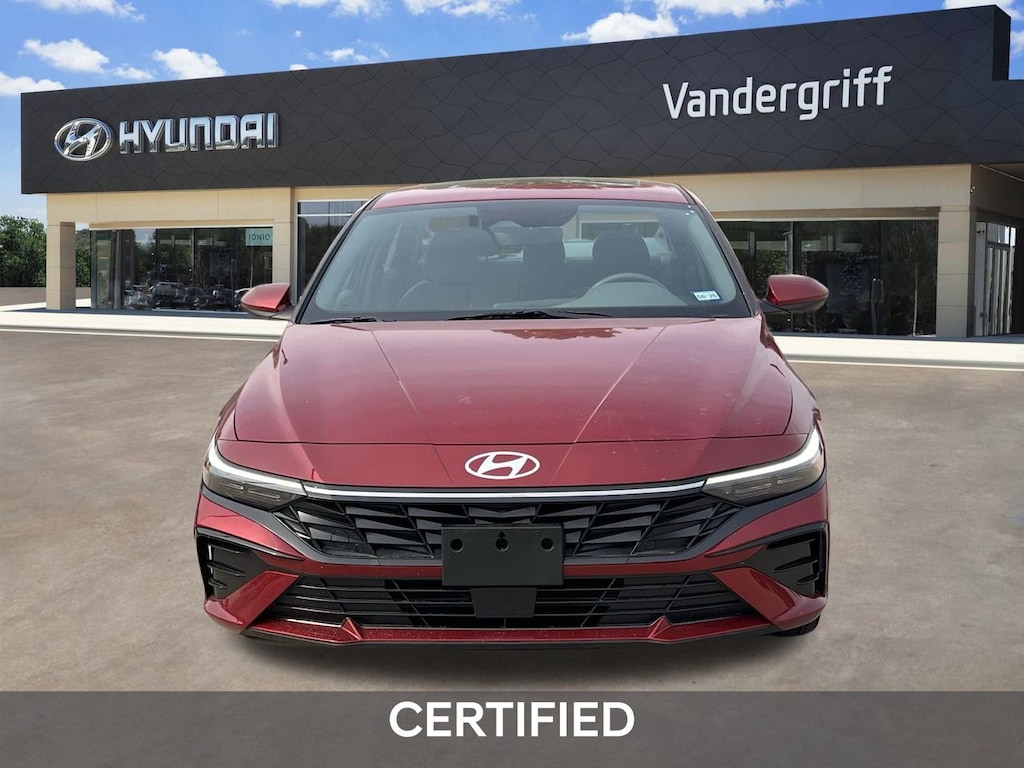 Certified 2025 Hyundai Elantra SEL Convenience Sedan
