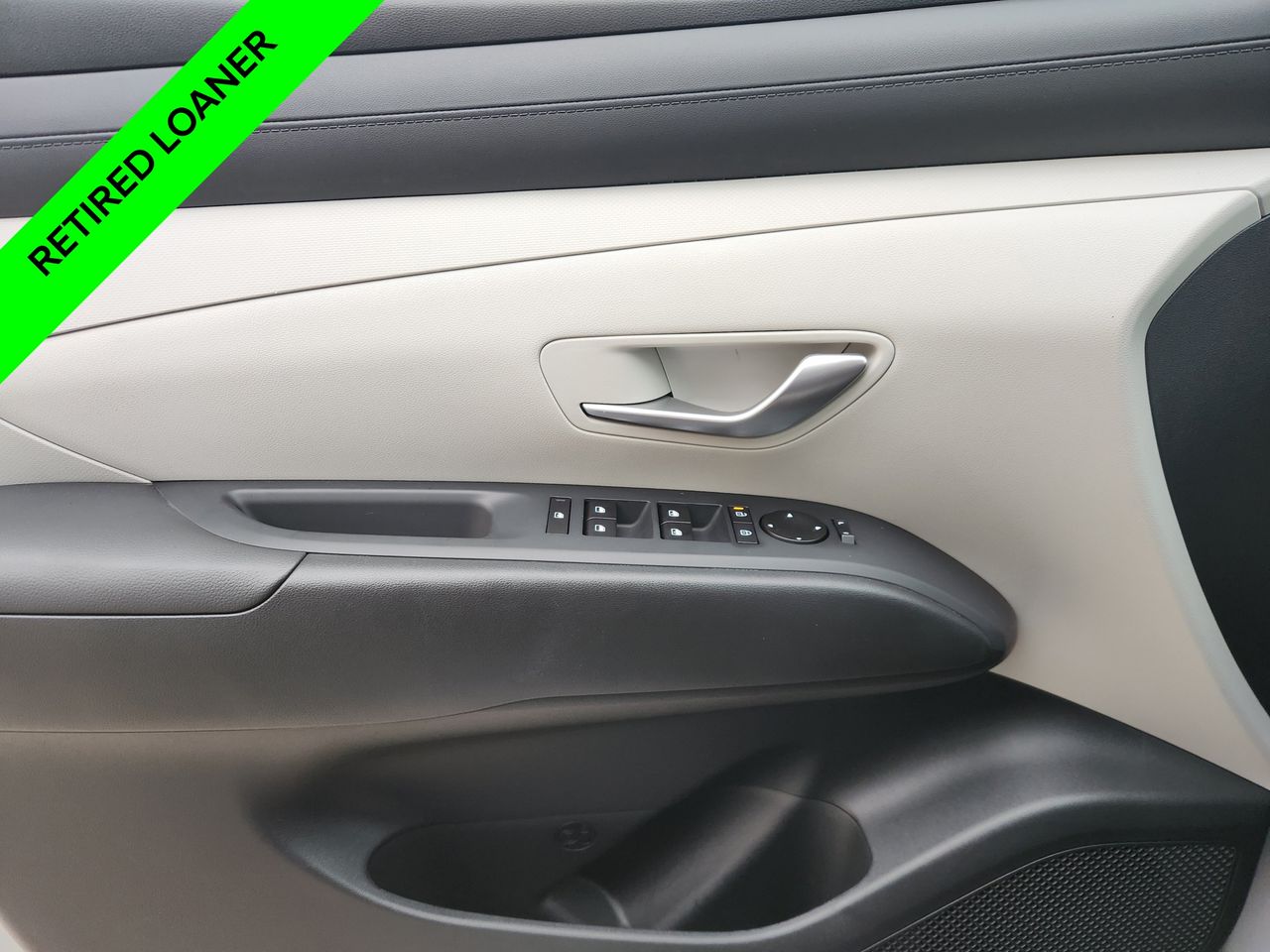 New 2026 Shimmering Silver Hyundai SEL FWD image 23