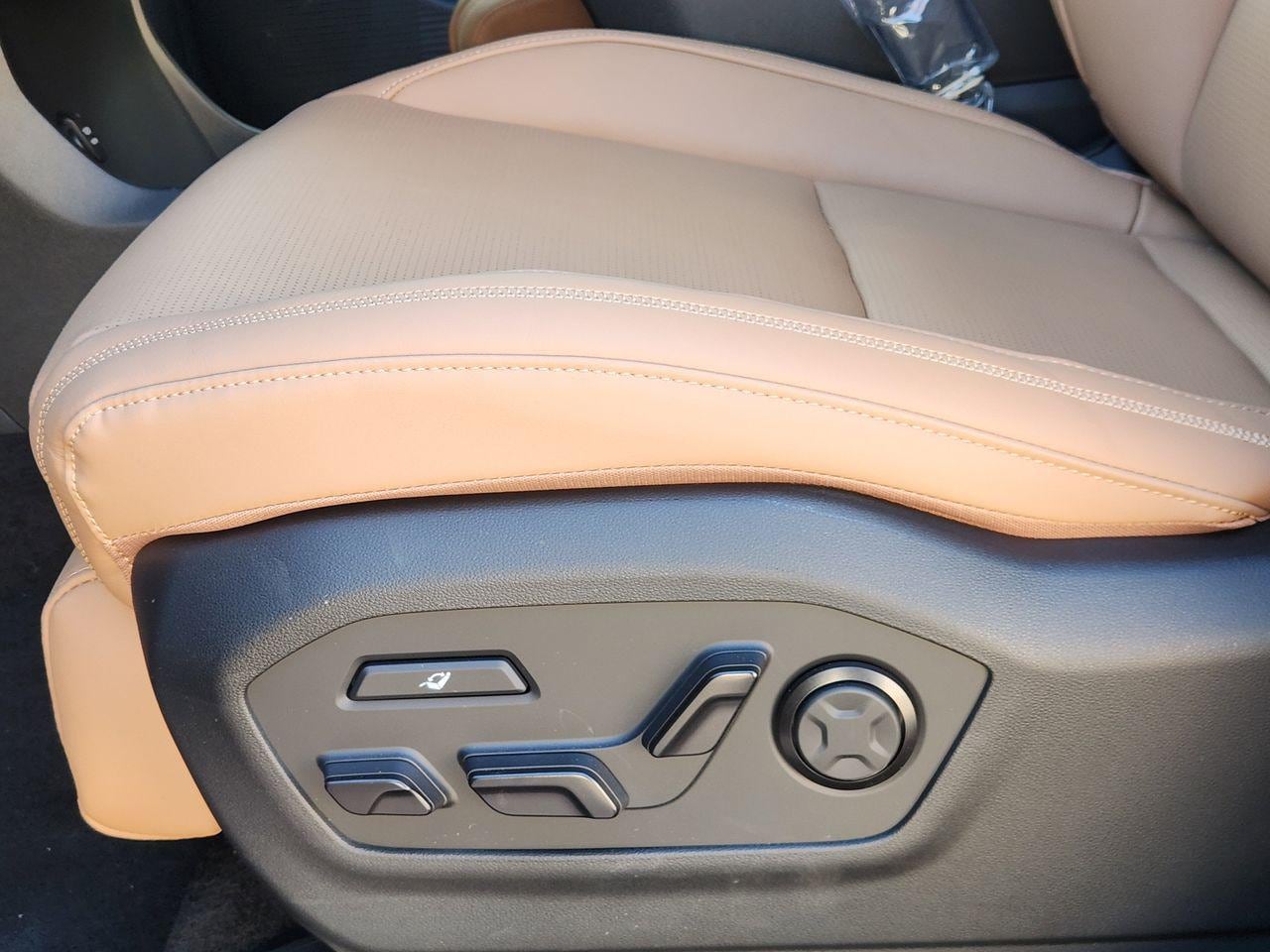 New 2026 WG2 Green Hyundai Calligraphy FWD image 23