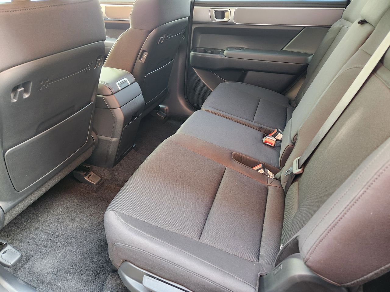 New 2026 W6H White Hyundai SE FWD image 28