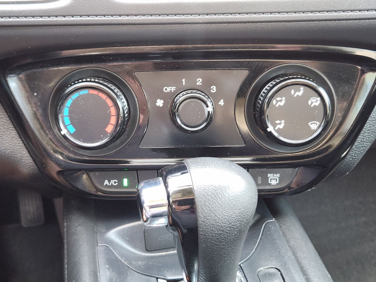 Used 2020 Crystal Black Pearl Honda LX image 17