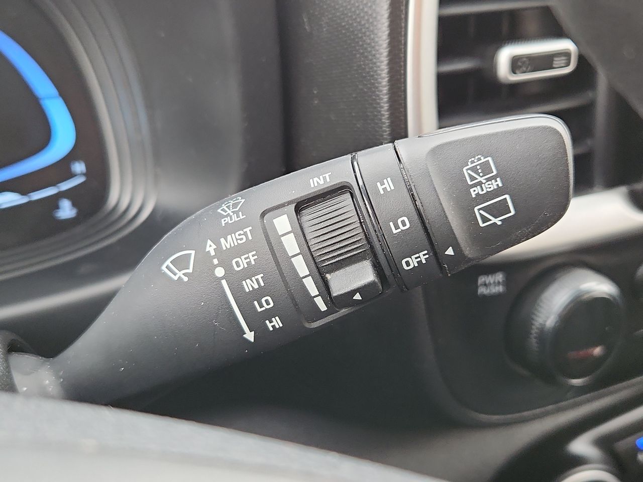 Used 2025 Ultimate Red Hyundai SE image 27